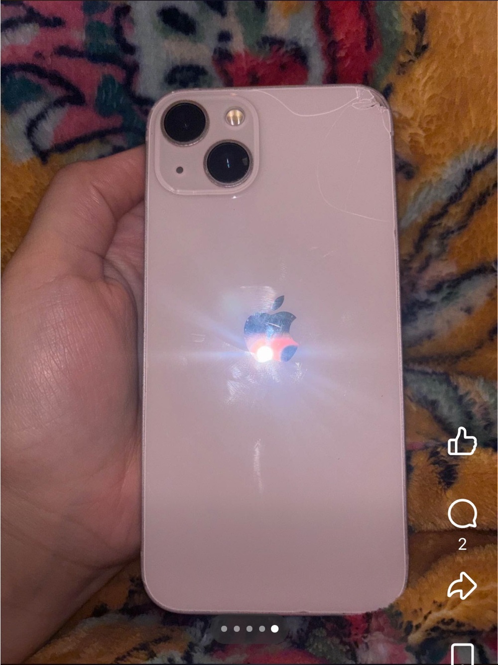 Apple iPhone 13 in Light Pink